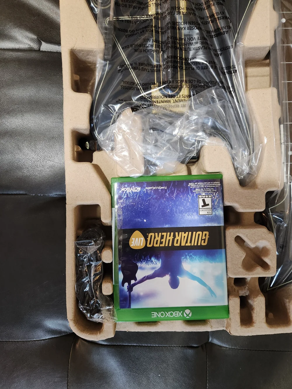New Microsoft Xbox One Guitar Hero Live – Blue and Purple Cover Art Open Box